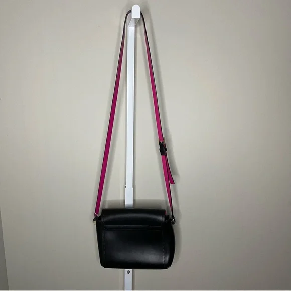 Kate Spade New York Black Leather Crossbody Bag Pink Interior - Picture 3 of 6